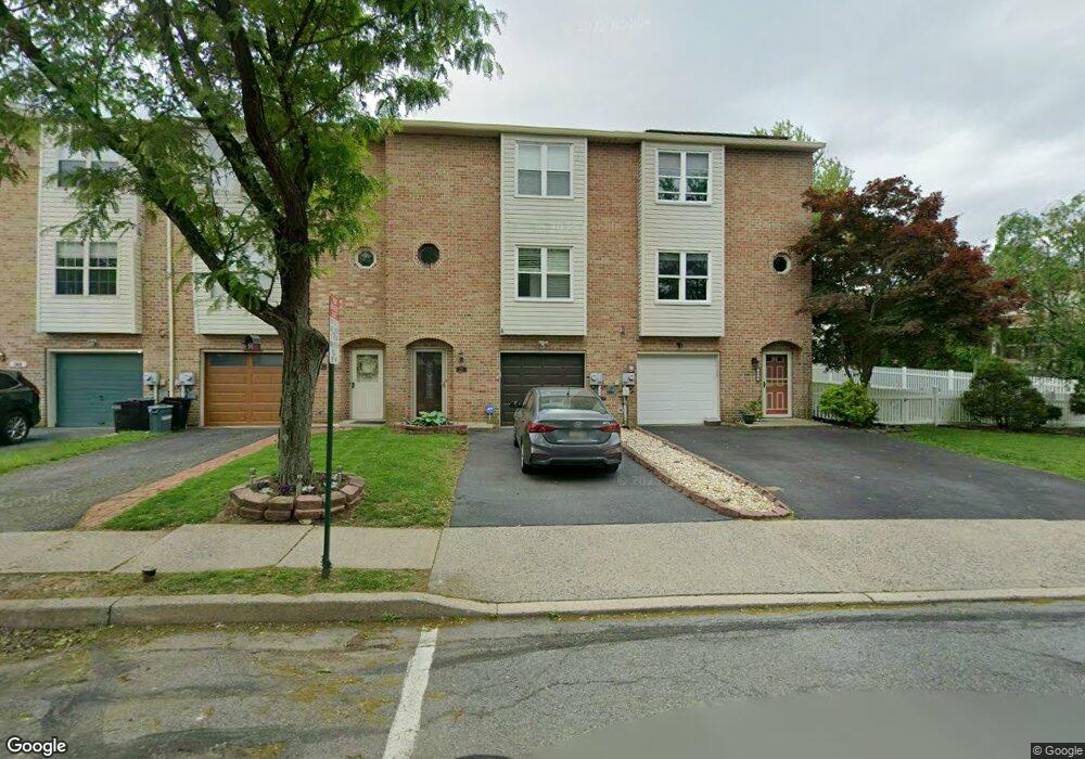 352 W 2nd St, Alburtis, PA 18011 - photo 1