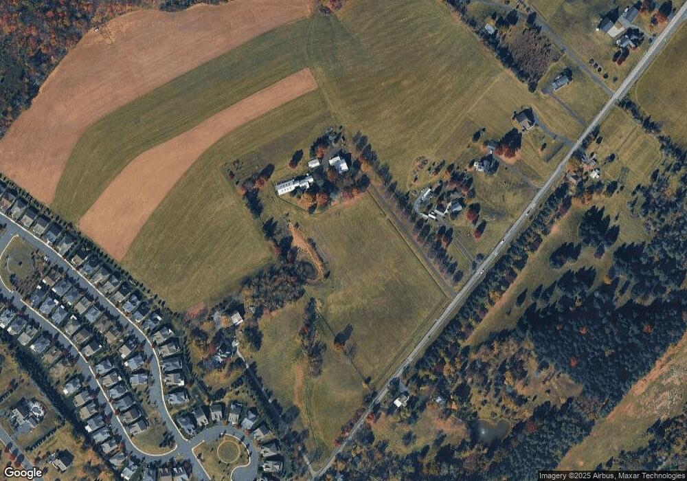 1025 Lederach Cross Rd, Schwenksville, PA 19473 - photo 1