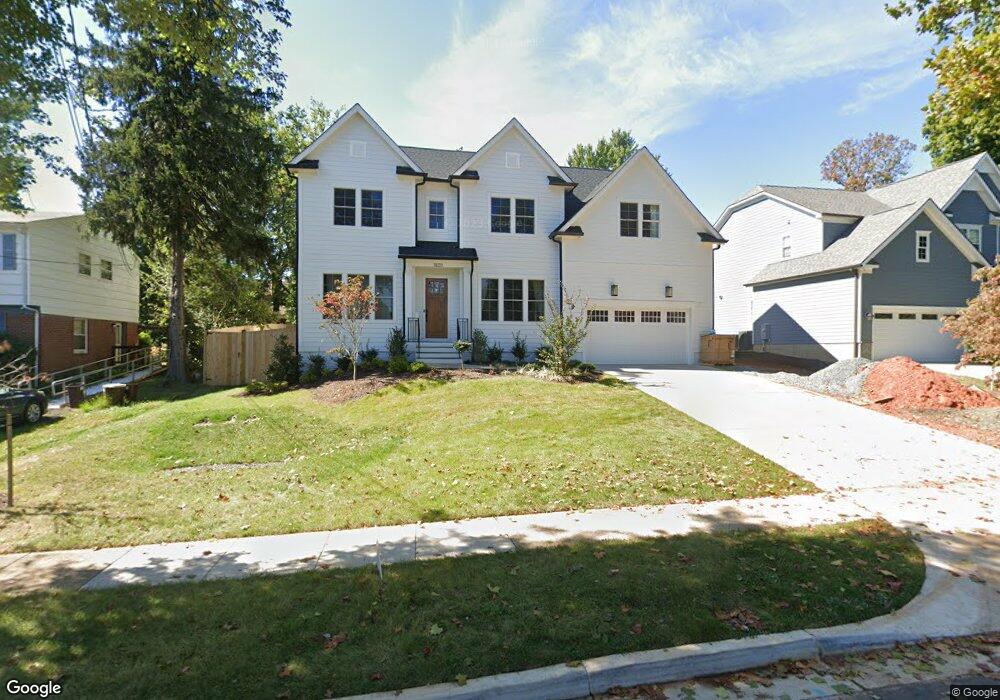 1820 Deer Dr, McLean, VA 22101 - photo 1