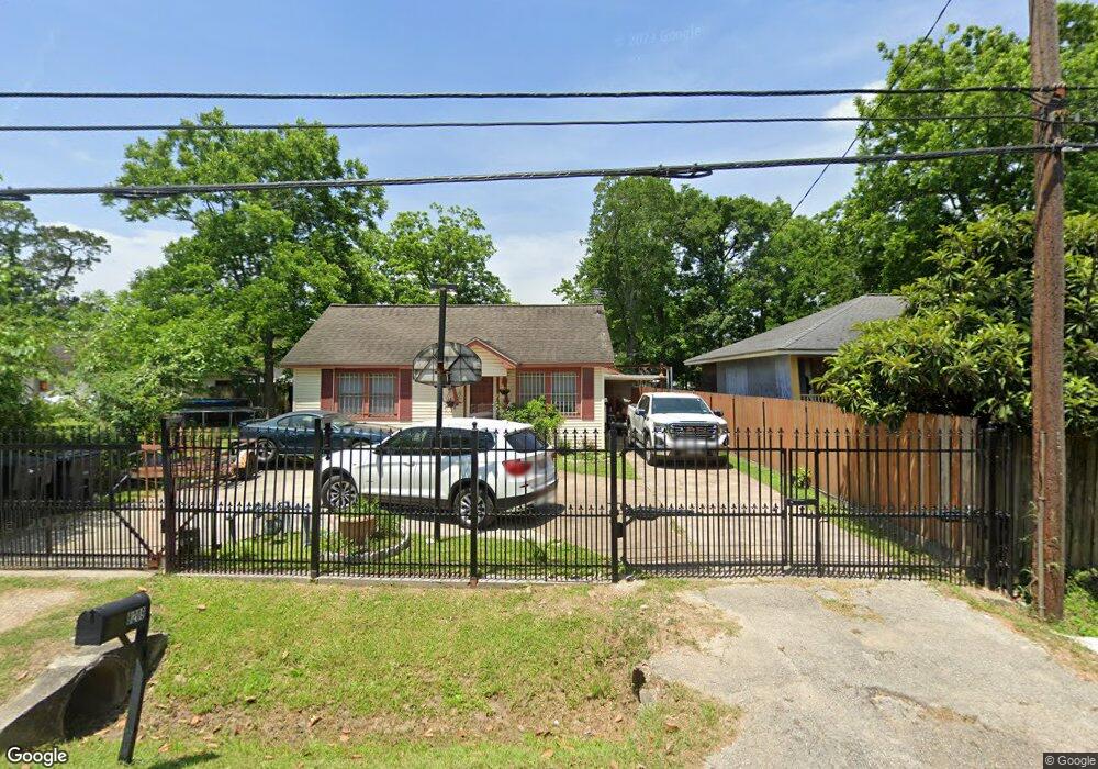 8209 West St, Houston, TX 77093 - photo 1
