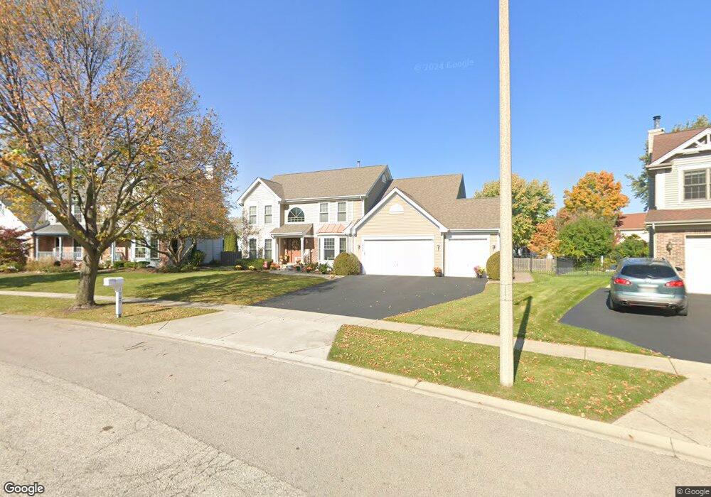 1900 Peach Tree Ln, Algonquin, IL 60102 - photo 1