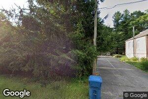1 W Leewater Ave, Beverly Shores, IN 46301