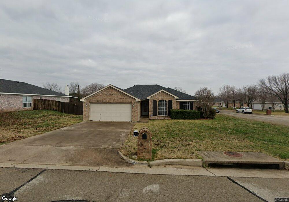 302 Alpine Dr, Weatherford, TX 76086 - photo 1
