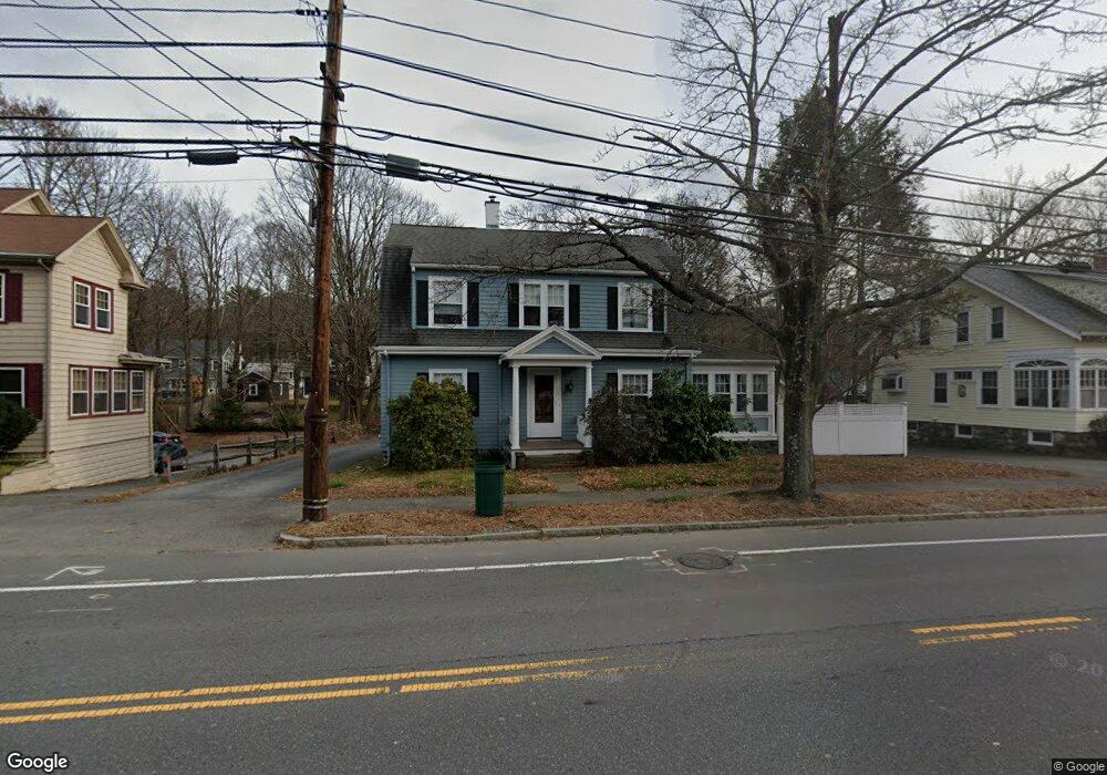 569 Lexington St, Waltham, MA 02452 - photo 1