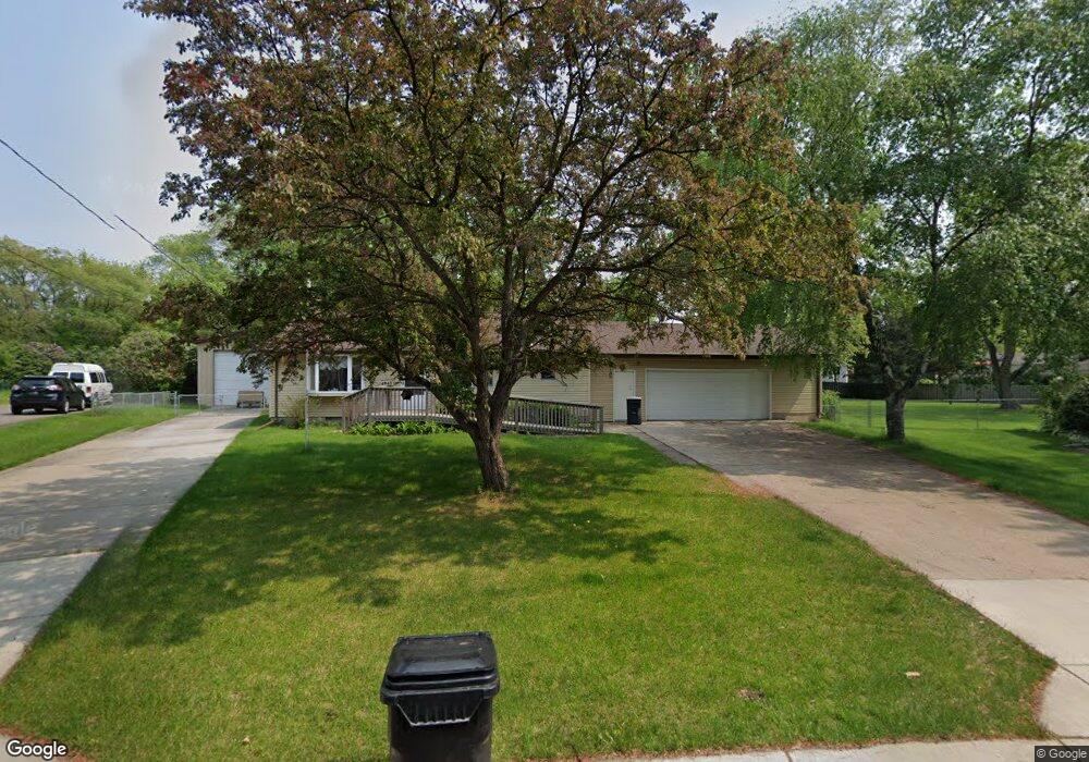 4940 Turtle Ln E, Saint Paul, MN 55126 - photo 1