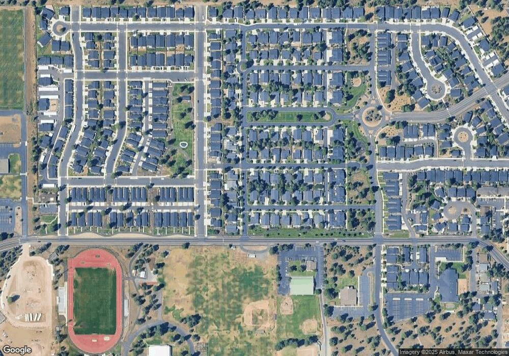 1661 W Hill Ave, Sisters, OR 97759 - photo 1