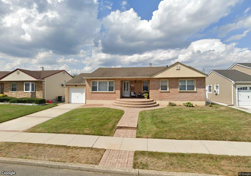 692 Plato St, Franklin Square, NY 11010 - photo 1