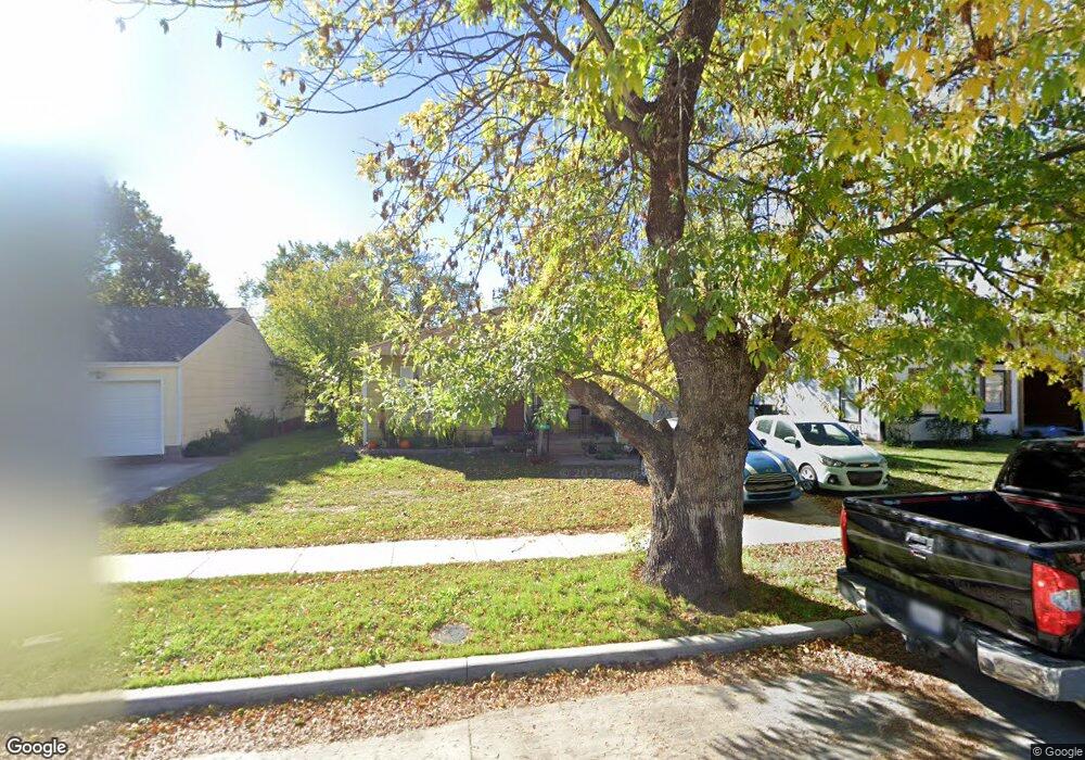 429 Bennie Ln, Grand Prairie, TX 75051 - photo 1