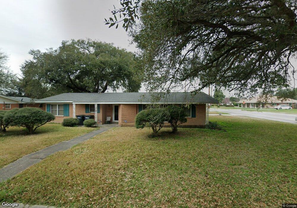 900 Inez Ave, New Iberia, LA 70560 - photo 1