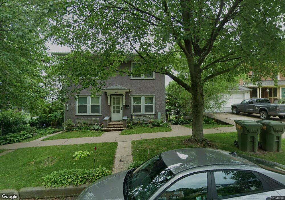 1207 E 9th St unit 11, Davenport, IA 52803 - photo 1