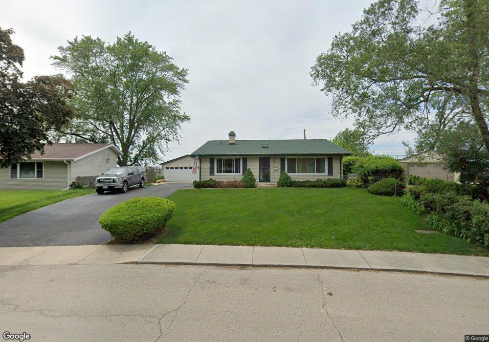 133 Ensenada Dr, Carpentersville, IL 60110 - photo 1