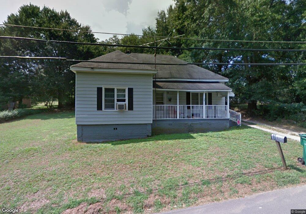 156 Spring St, Commerce, GA 30529 - photo 1