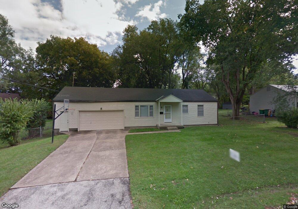 6719 Barton Dr, Shawnee, KS 66203 - photo 1