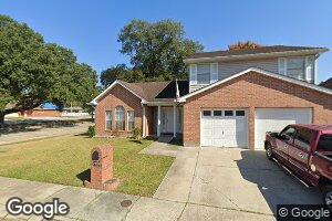 700 Aurora Oaks Dr, New Orleans, LA 70131