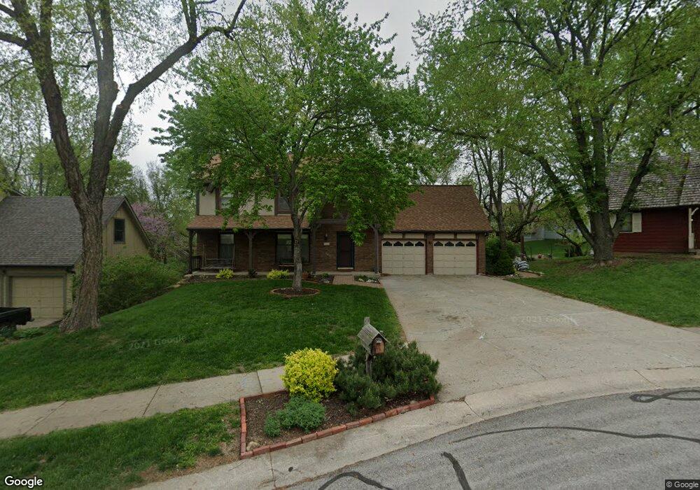 7337 Charles Ct, Shawnee, KS 66216 - photo 1