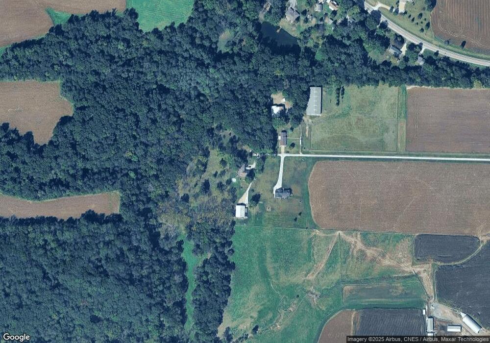 121 S Cameron Ln, Peoria, IL 61607 - photo 1