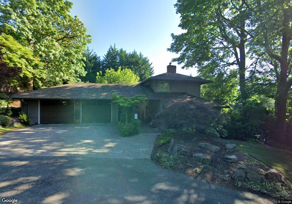 6290 W Mercer Way, Mercer Island, WA 98040 - photo 1