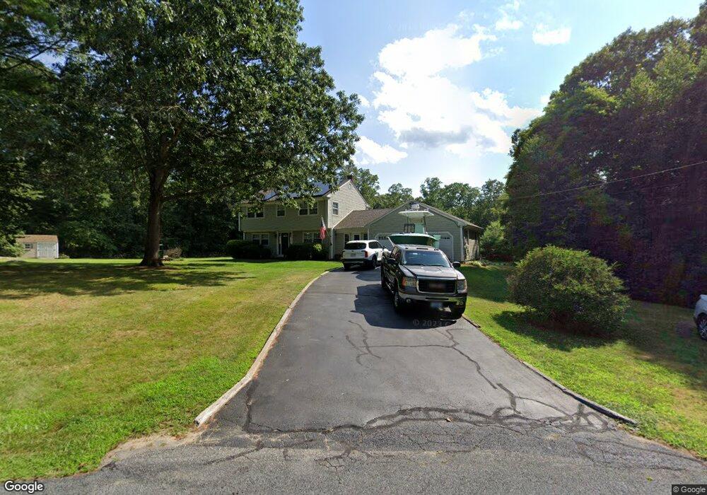 25 Christopher Cir, Westport, MA 02790 - photo 1