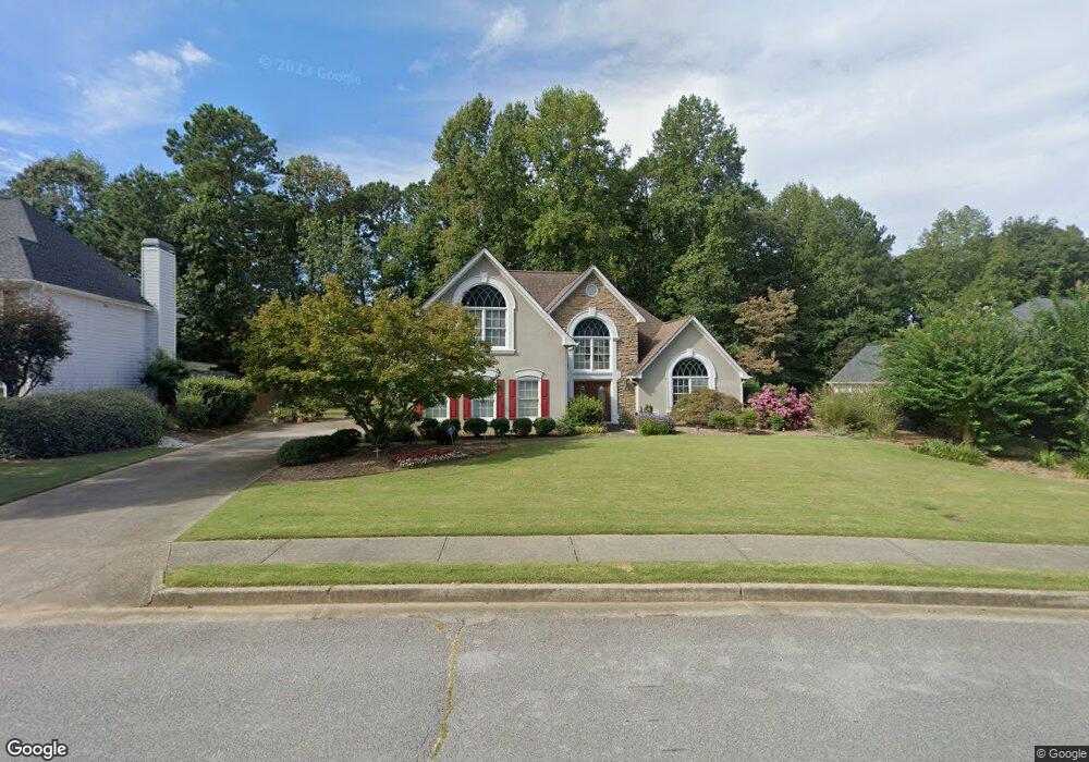 5590 Snowberry Dr unit II, Sugar Hill, GA 30518 - photo 1