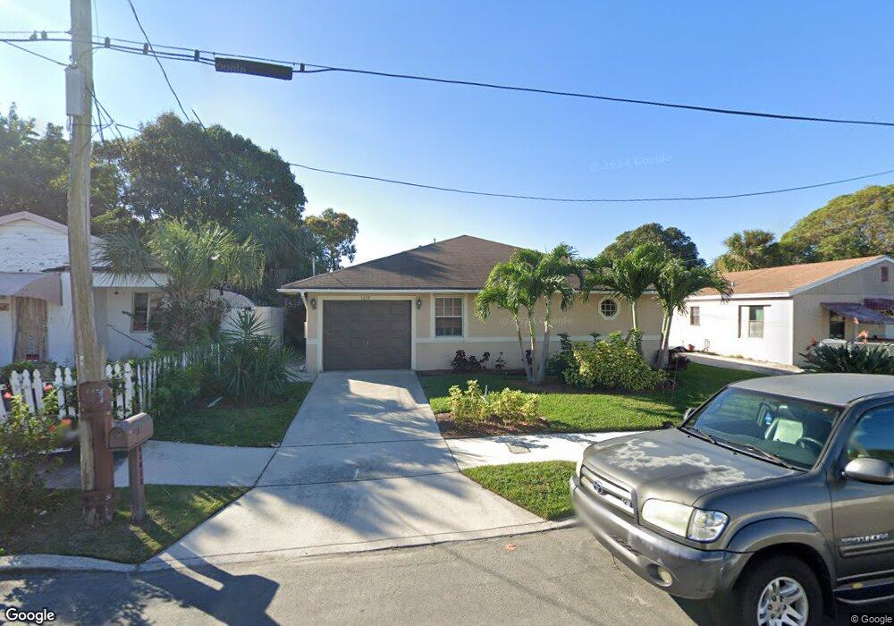 1032 19th St, West Palm Beach, FL 33407 - photo 1