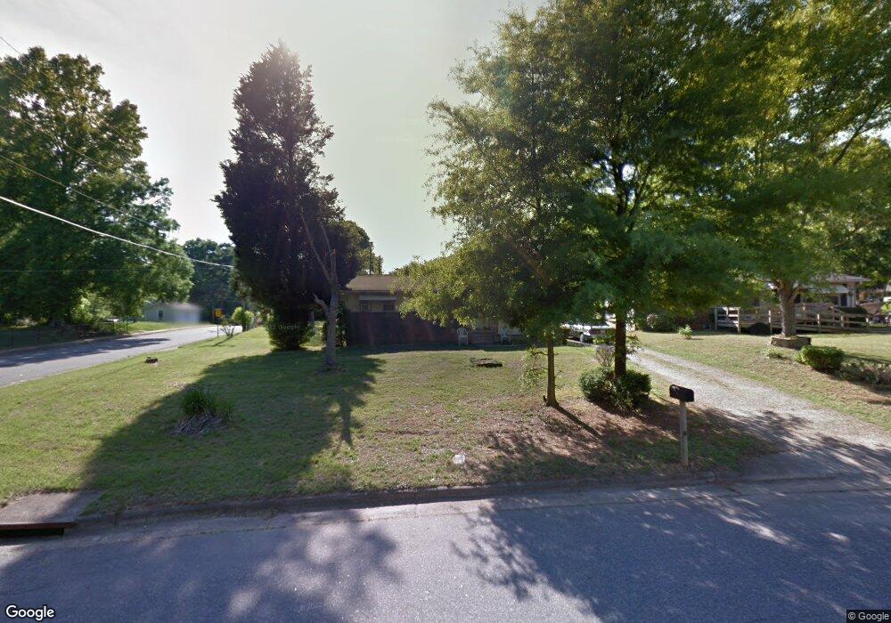 1010 Suncrest Ave, Statesville, NC 28677 - photo 1