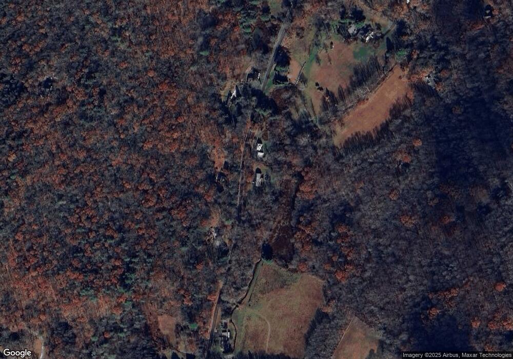 73 Sentry Hill Rd, Roxbury, CT 06783 - photo 1