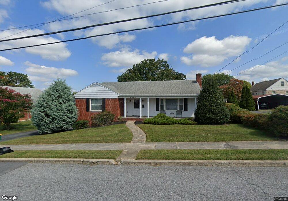 231 W King St, Waynesboro, PA 17268 - photo 1