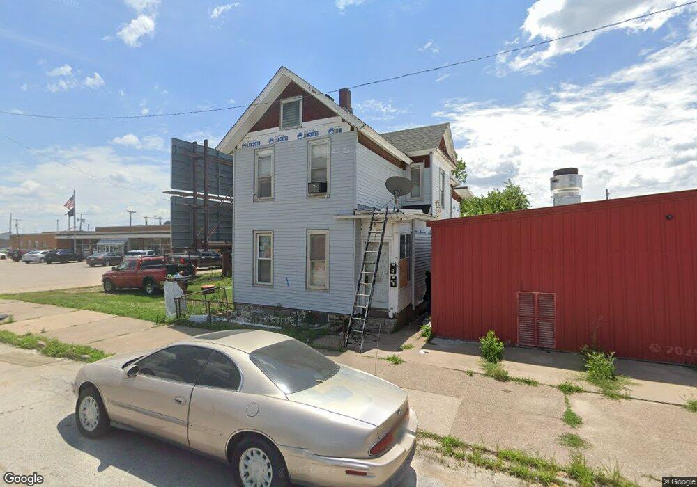 1005 W 2nd St, Davenport, IA 52802 - photo 1