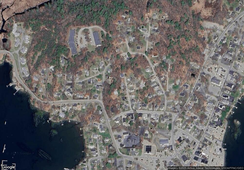 17 Sherman St, Boothbay Harbor, ME 04538 - photo 1