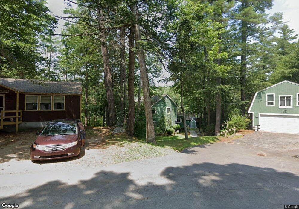105 Lakeview Dr, Nottingham, NH 03290 - photo 1