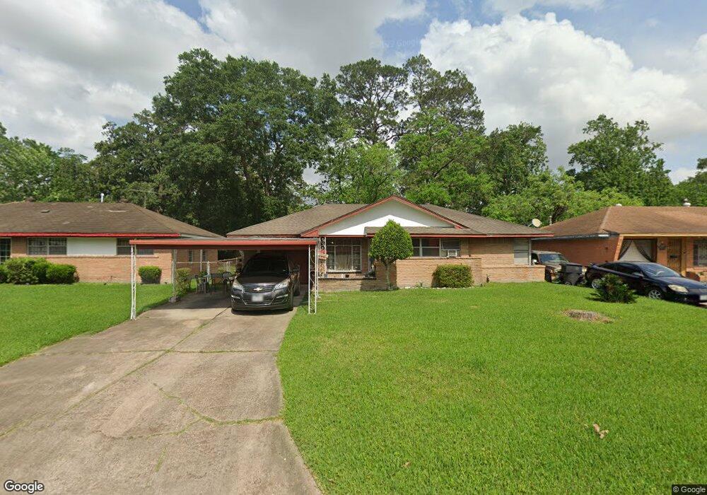10210 Rockaway Dr, Houston, TX 77016 - photo 1