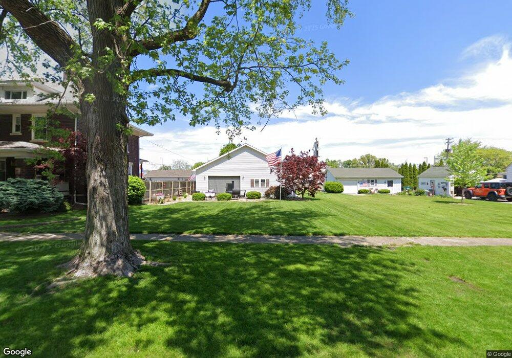 920 Wabash Ave, Mattoon, IL 61938 - photo 1