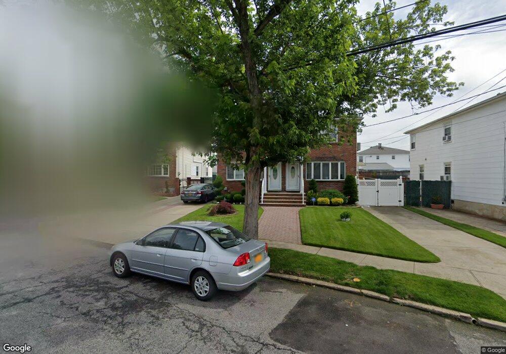 99 Tysens Ln, Staten Island, NY 10306 - photo 1