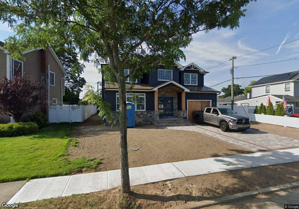 4 Elizabeth Dr, Bethpage, NY 11714 - photo 1