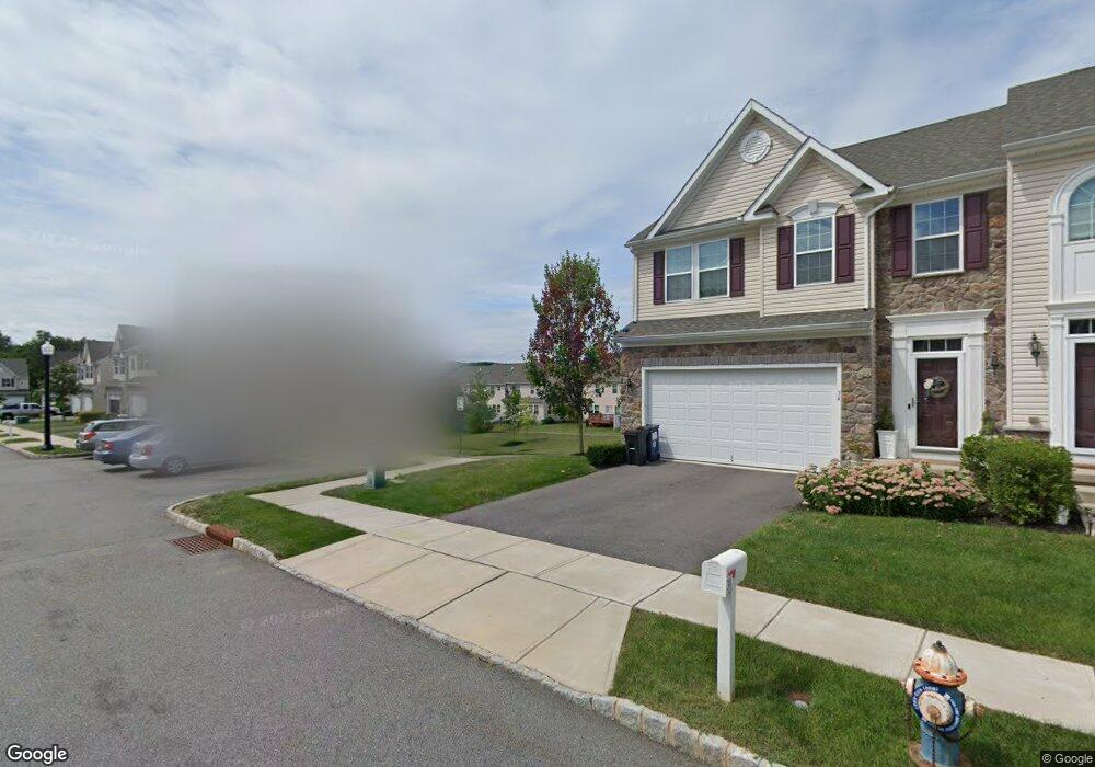 8 Washington Square Cir, Washington, NJ 07882 - photo 1