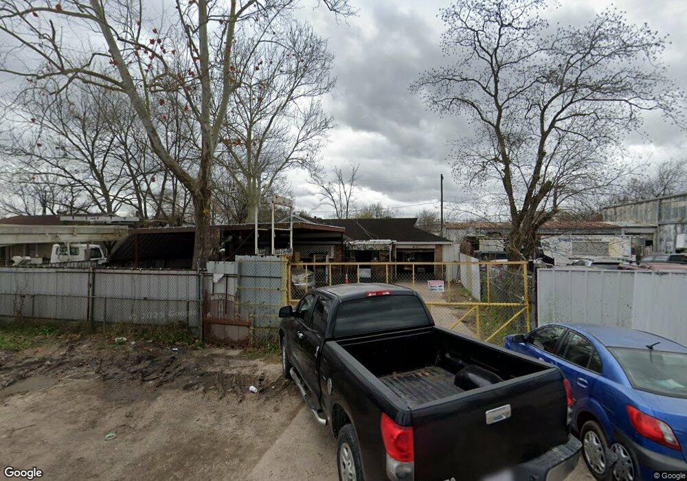 2168 Warwick Rd, Houston, TX 77093 - photo 1