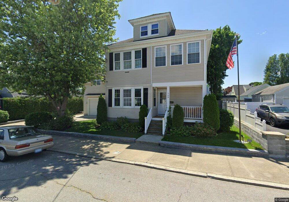 168 W Lawn Ave, Pawtucket, RI 02860 - photo 1