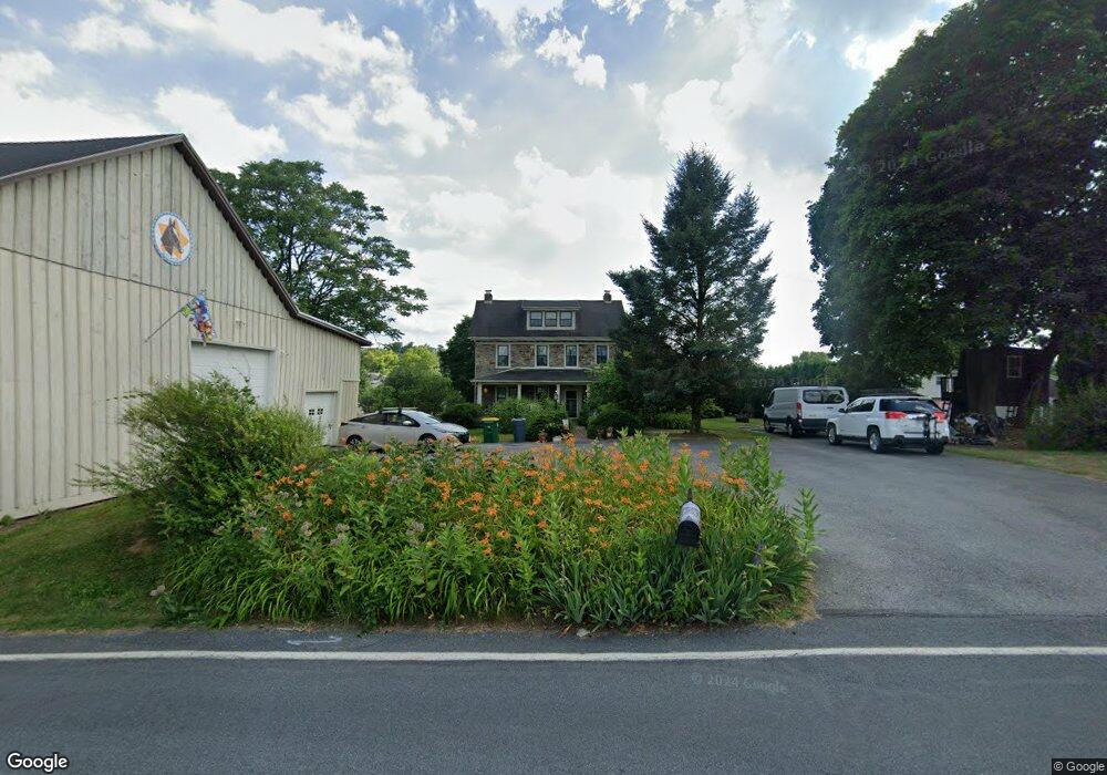 1120 Kressler Rd, Allentown, PA 18103 - photo 1