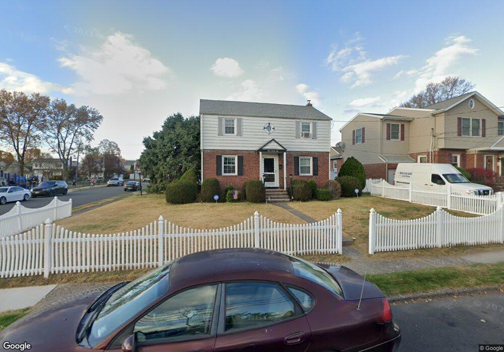 125 Birchwood Dr, Elmwood Park, NJ 07407 - photo 1