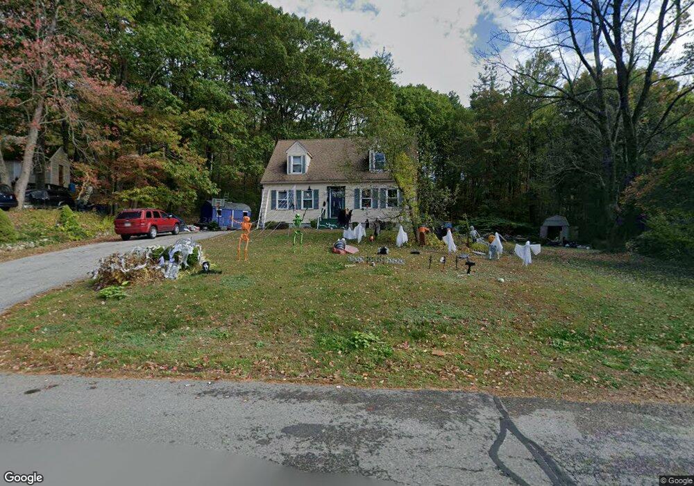 1304 Franklin Rd, Fitchburg, MA 01420 - photo 1