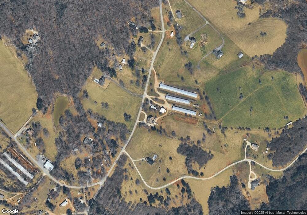 538 Twin River Orchard Rd, Demorest, GA 30535 - photo 1