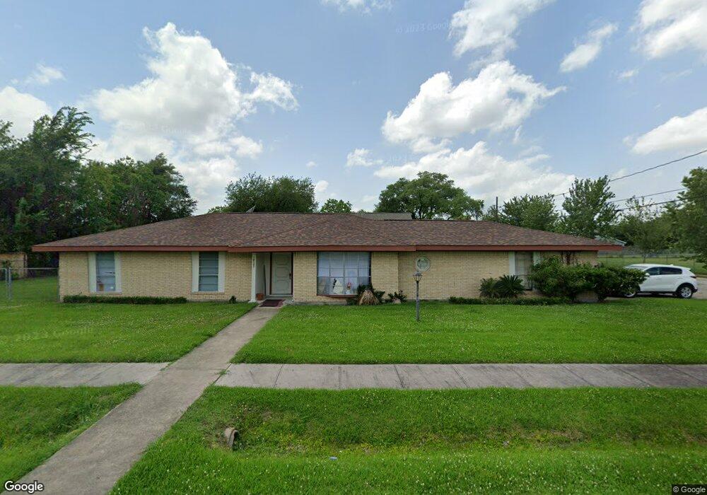 10121 Downs Ln, Houston, TX 77093 - photo 1