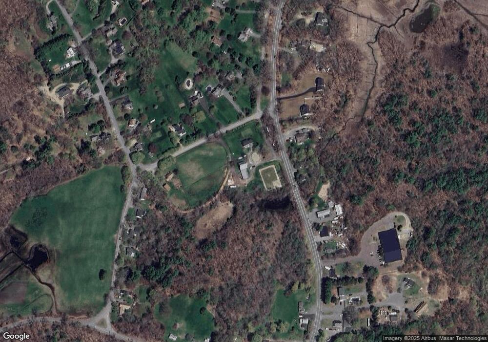 424 Main St, Rowley, MA 01969 - photo 1