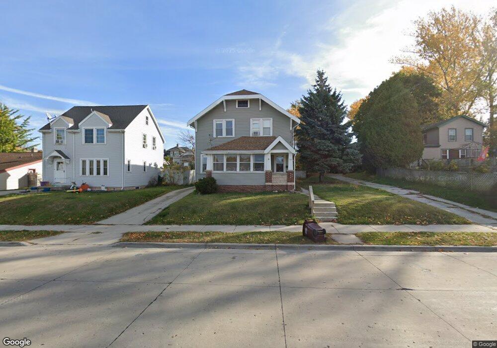 945 N 11th St unit lower, Manitowoc, WI 54220 - photo 1