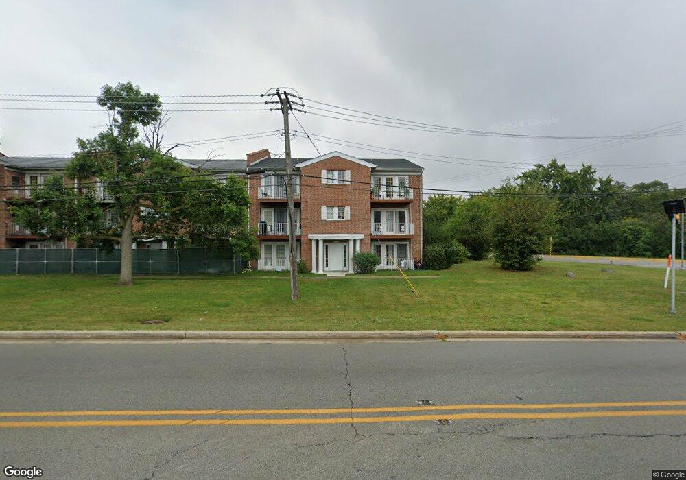 10201 Dearlove Rd, Glenview, IL 60025 - photo 1