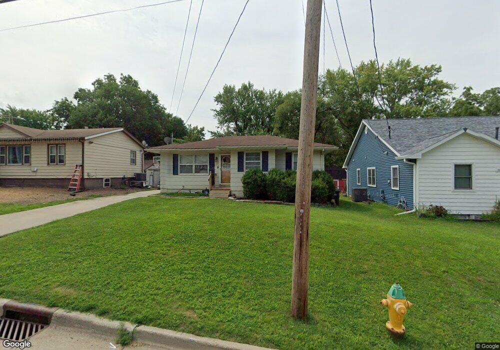 1112 Rittenhouse St, Des Moines, IA 50315 - photo 1