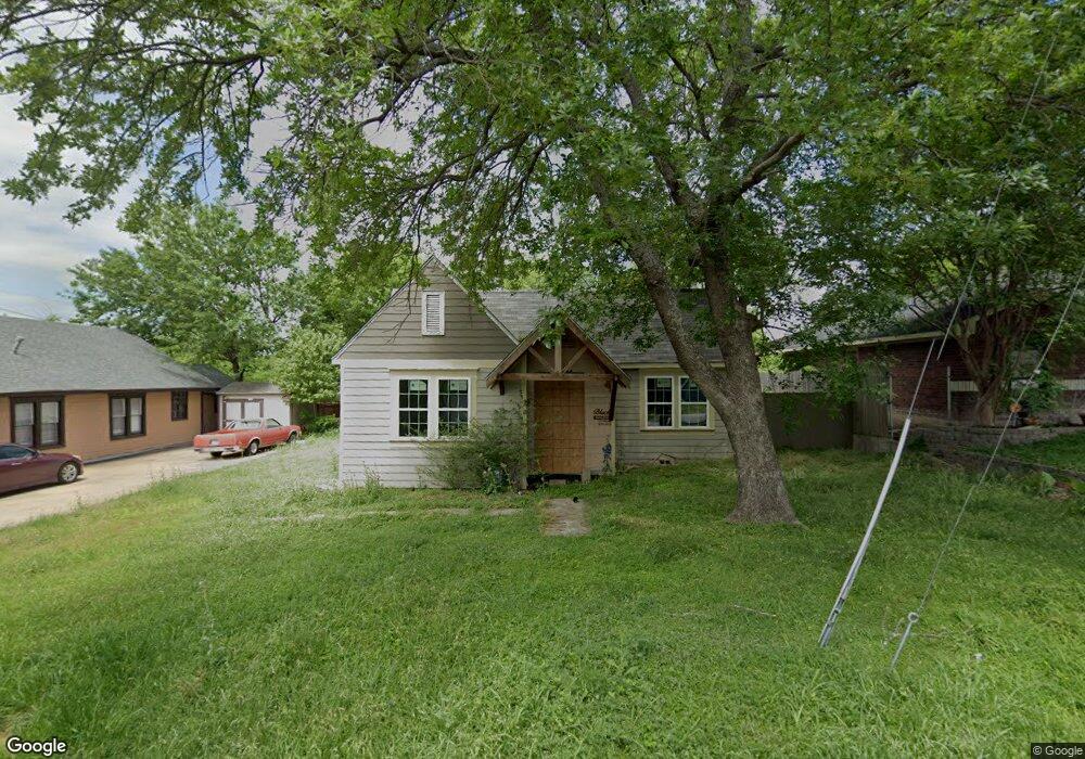 608 W Freeman St, Ennis, TX 75119 - photo 1