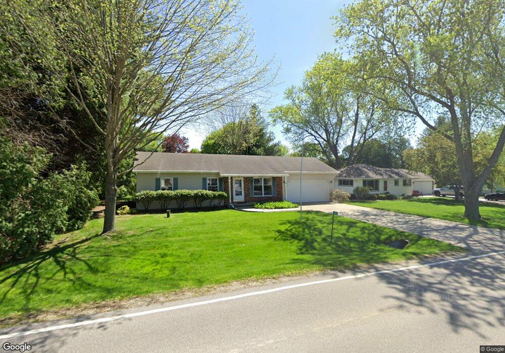 4851 Irish Ln, Fitchburg, WI 53711 - photo 1