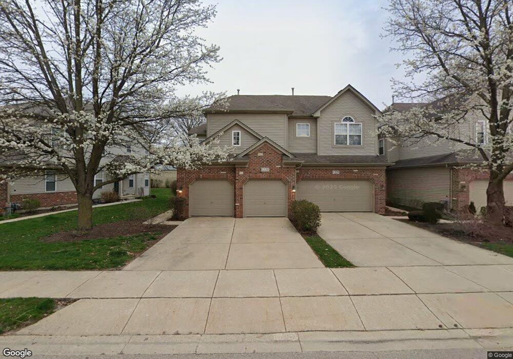 1229 Oakleaf Ct unit 36, Aurora, IL 60506 - photo 1