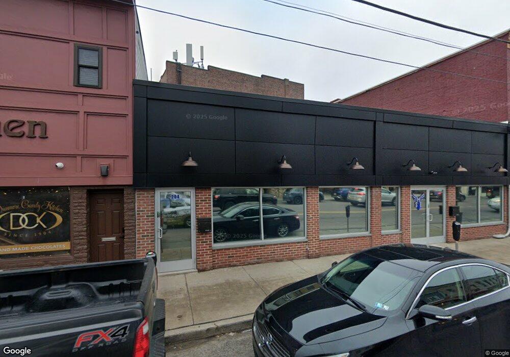 204 E Drinker St, Dunmore, PA 18512 - photo 1